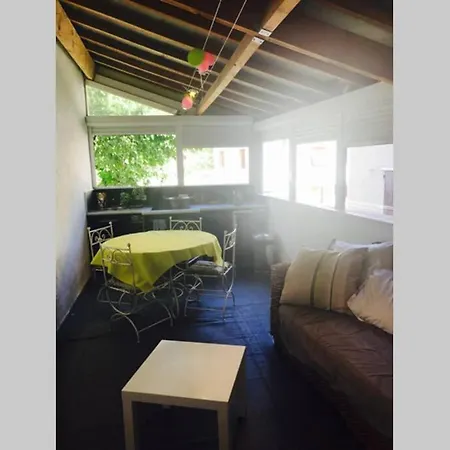 펜션 T5 En Duplex Avec Terrasse Couverte 디뉴레뱅