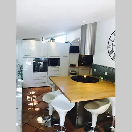 T5 En Duplex Avec Terrasse Couverte